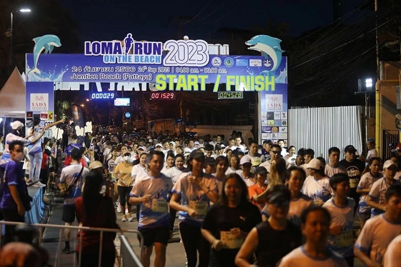 Pattaya Loma Run on the Beach 2023 thu hút hơn 1.800 người tham gia