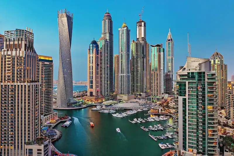 8 sự kiện điện khí hóa vừa được công bố cho Abu Dhabi